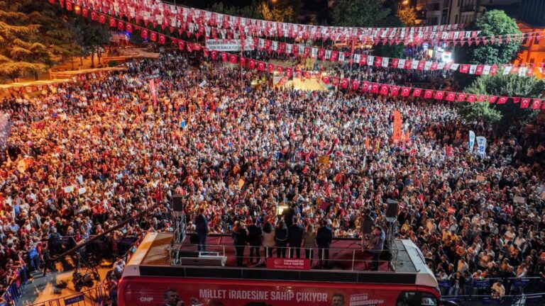 "Çatlasan da gideceksin": Özel'den Erdoğan'a sandık çağrısı