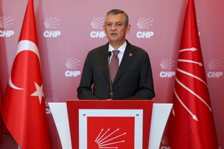 CHP komisyona katılmalı mı? | Ruşen Çakır izleyicilerle değerlendirdi