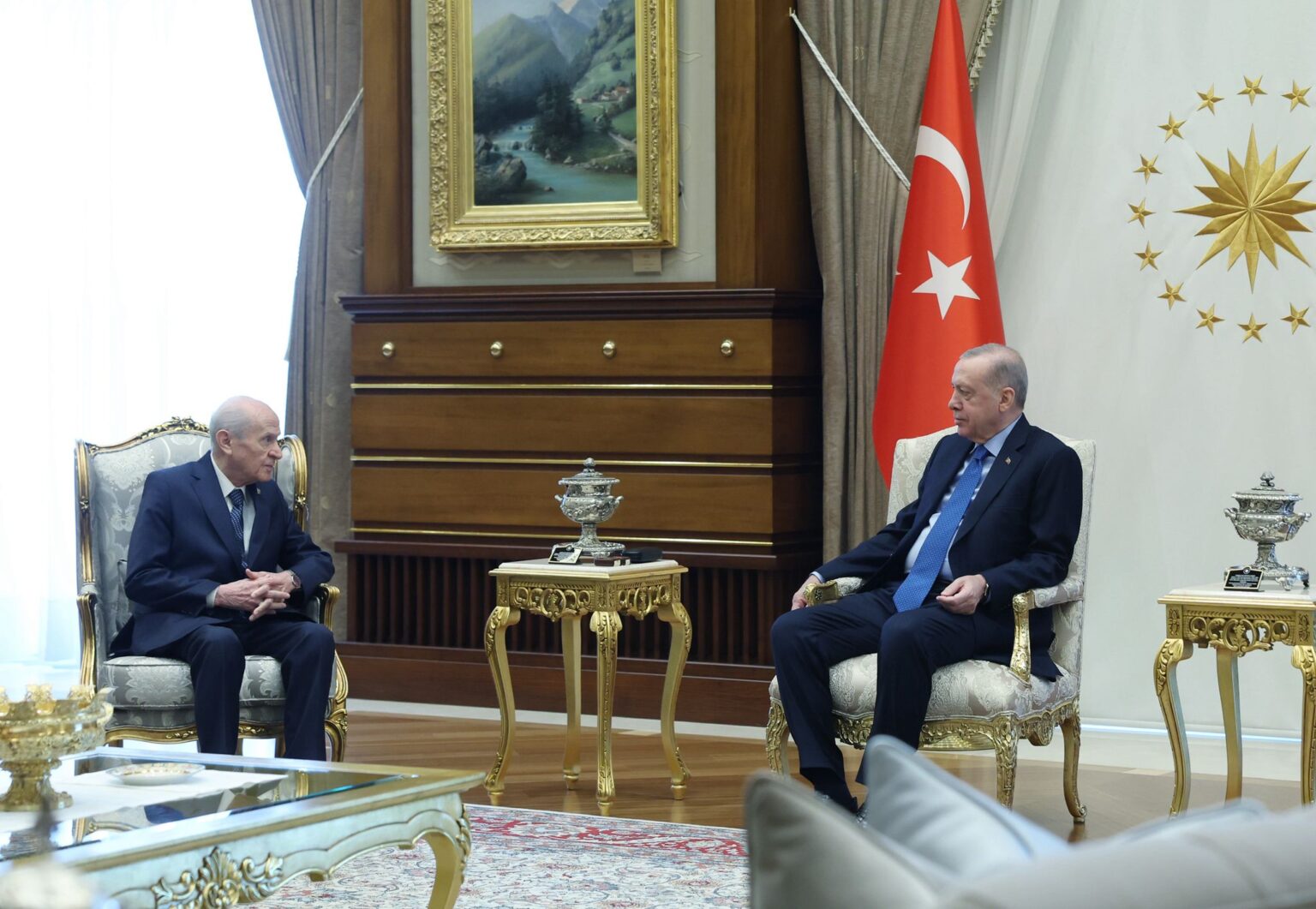 Erdoğan Bahçeli ile Beştepe'de görüştü