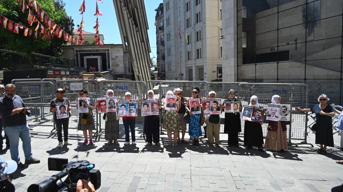 Cumartesi Anneleri 1058. haftada Vedat Aydın için adalet istedi