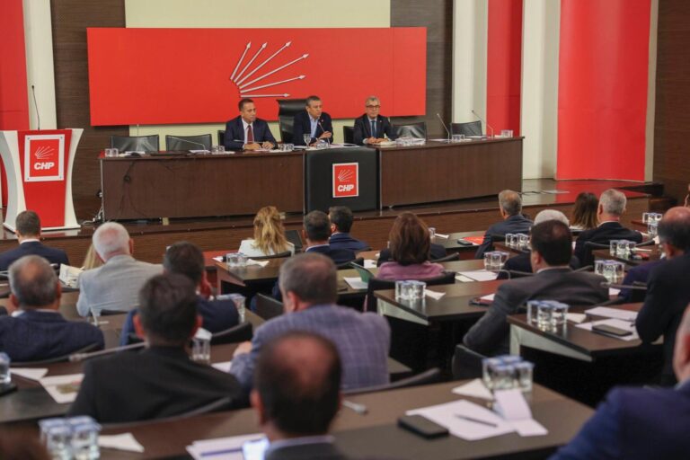 CHP kasım ayında sandığı nasıl getirecek?