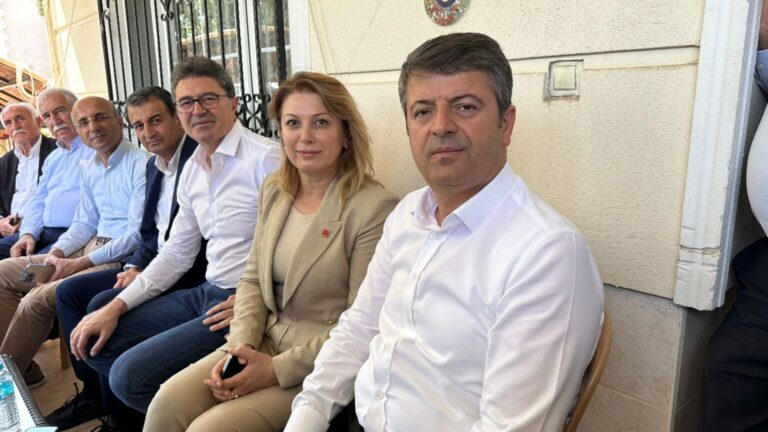 Tutdere Adıyaman mitingi öncesi elektronik kelepçeyle karşıladı