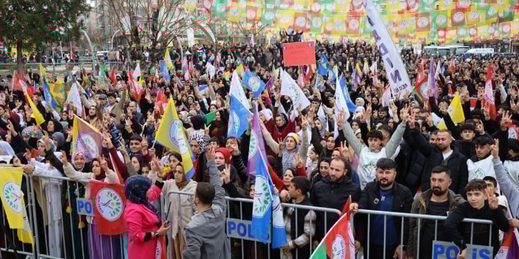 Cihan Ülsen anlattı: Kürtler neden hâlâ "temkinli iyimser"?