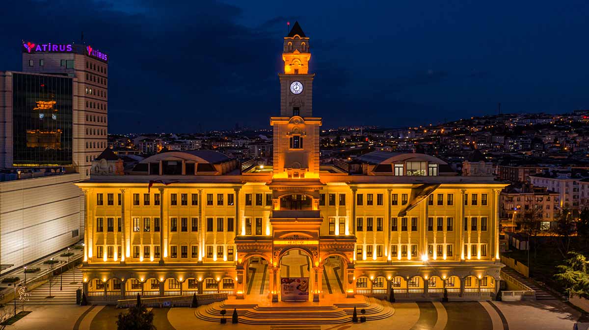 Büyükçekmece Belediyesi'nde yeni başkanvekili Hakan Çebi oldu