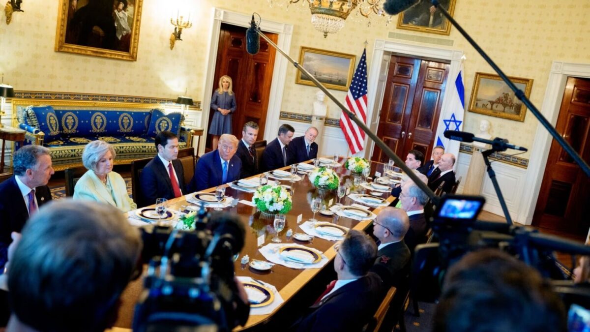 Trump ve Netanyahu Netanyahu Trump'ı Nobel Barış