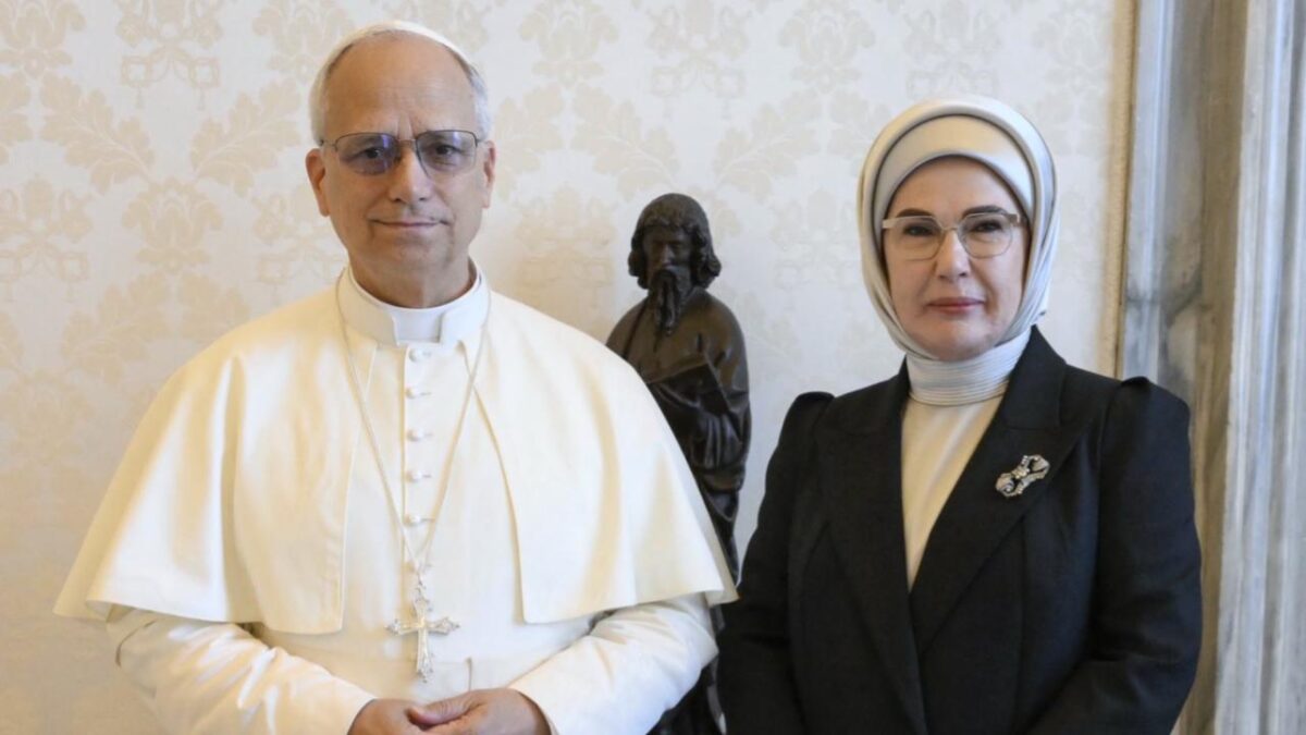 Emine Erdoğan ile Papa 14. Leo görüştü