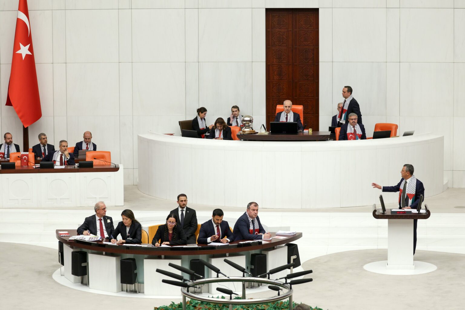 Özgür Özel Hakan Fidan