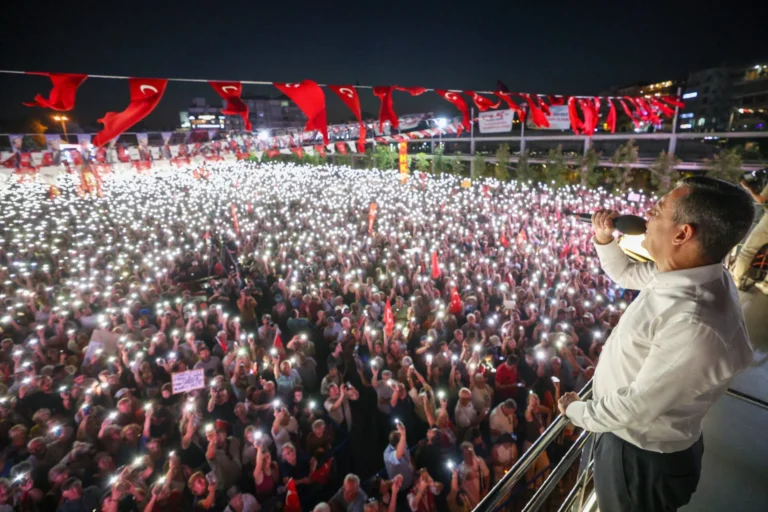 CHP'nin gidişatı | Ruşen Çakır izleyicilerden gelen sorularla değerlendirdi