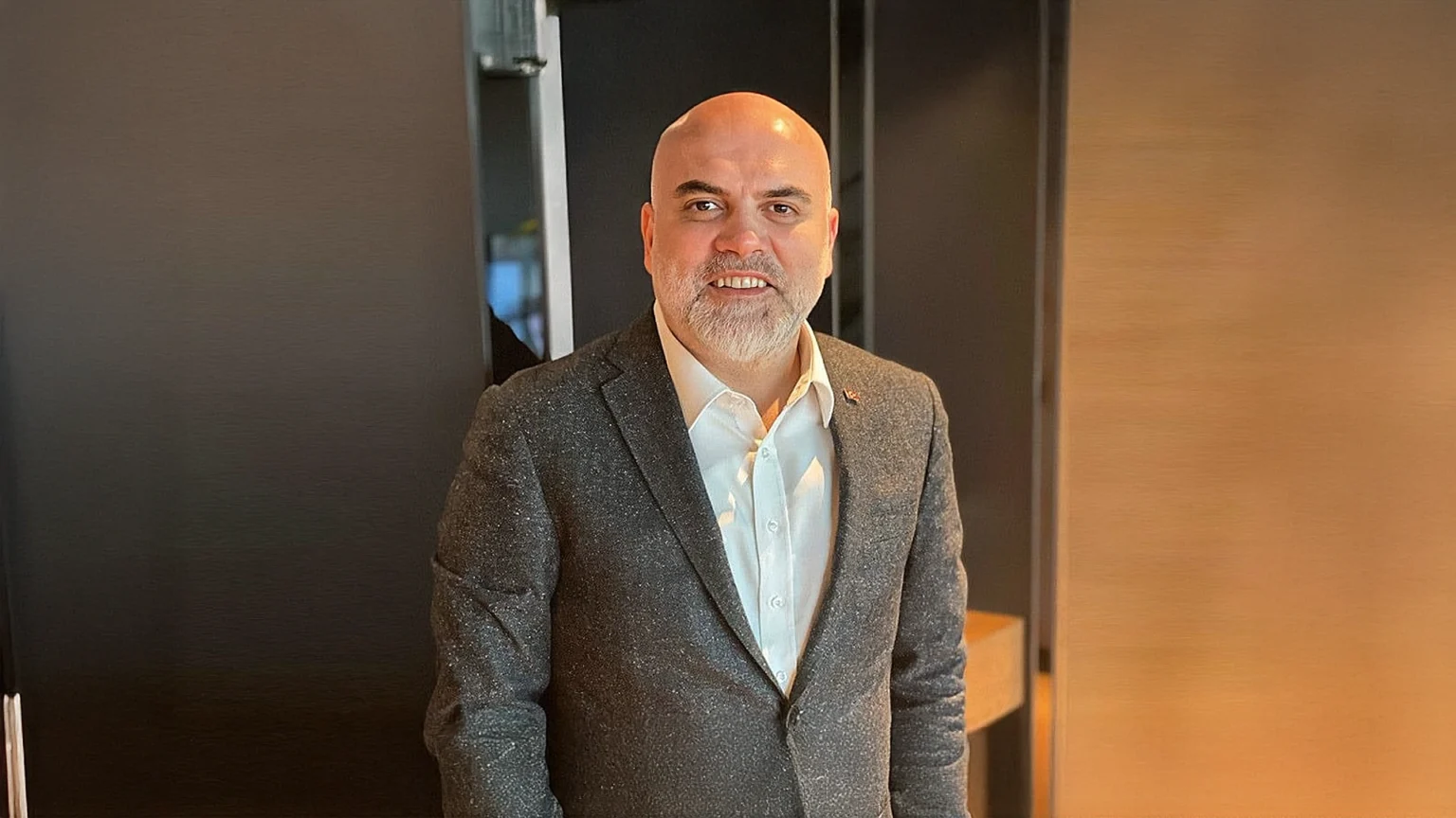 Istanbul district mayor detained in probe targeting the opposition_3