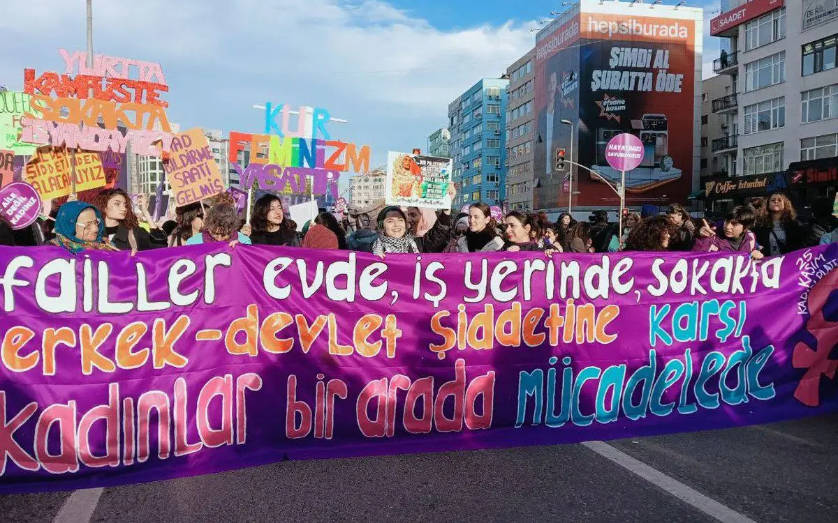 Türkiye’de #MeToo hareketi büyüyor: Uzmanlar ne diyor?