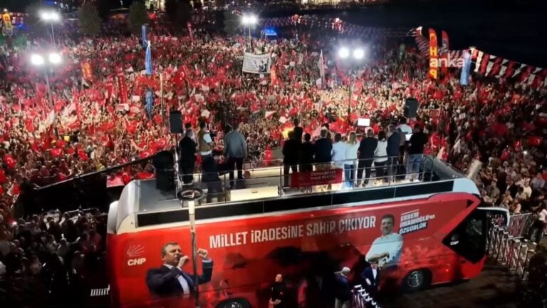 Özgür Özel CHP