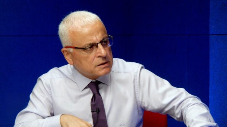 Merdan Yanardağ ''Ülkemizin uçurumdan yuvarlanmasına izin vermeyeceğiz'' bildirisini neden imzaladı?