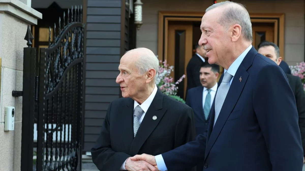 Hilmi Hacaloğlu: "Cumhur İttifakı'nda vazo kırılmadı ama çatladı"