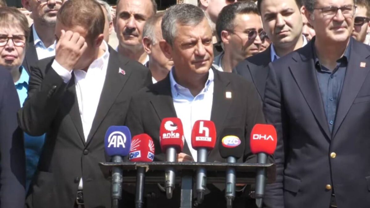 Özgür Özel Bahçeli'nin açıklamalarına ne yanıt verdi?