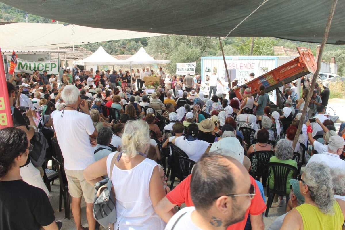 Los habitantes de İkizköy se manifestaron contra la ley minera: