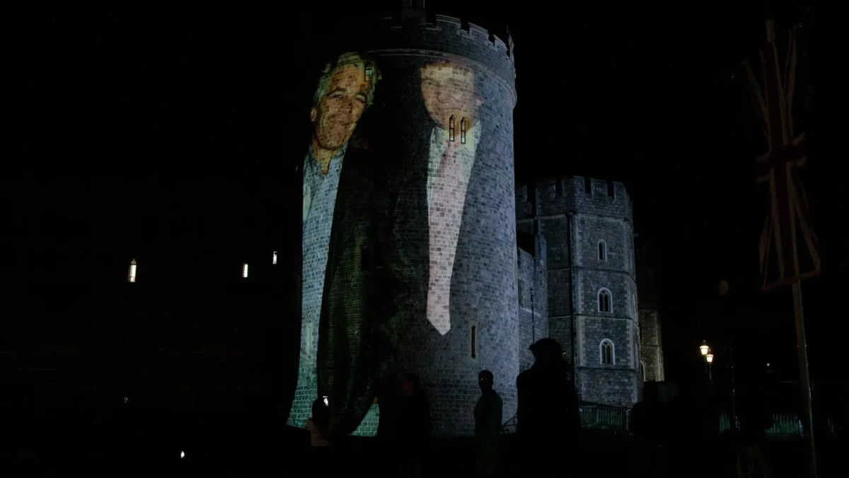 Trump İngiltere’de: Epstein skandalı peşini bırakmıyor