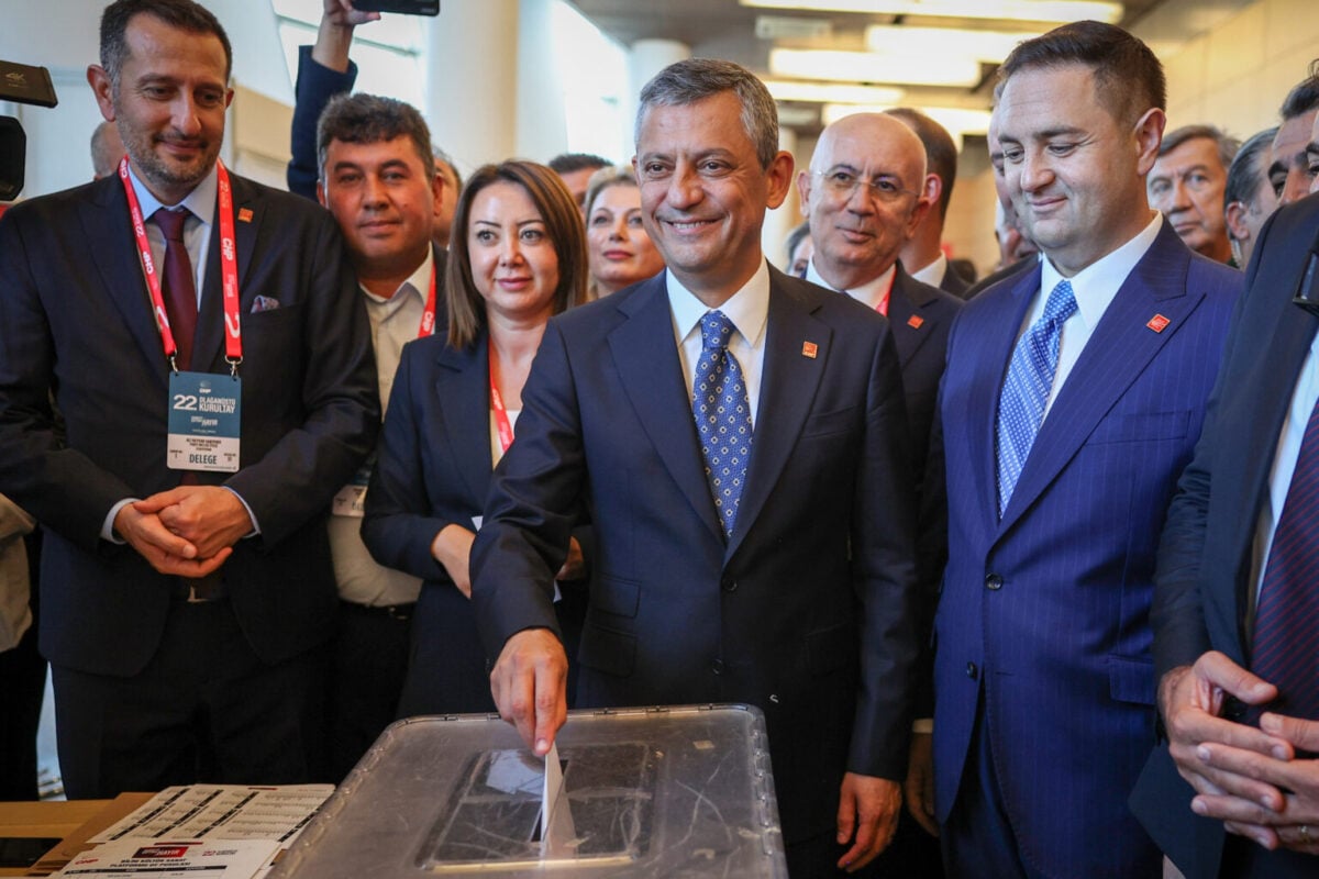 Özgür Özel üçüncü kez genel başkan seçildi, PM ve YDK’da birer üye değişti