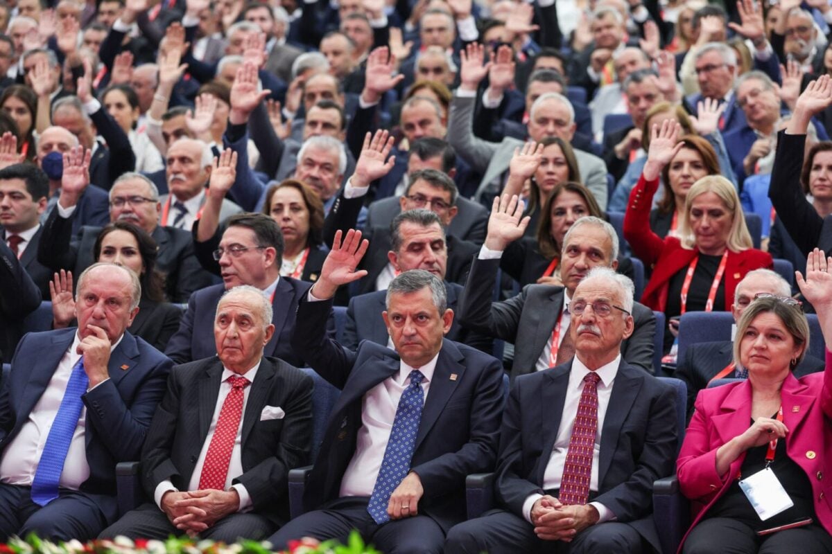 Özgür Özel üçüncü kez genel başkan seçildi, PM ve YDK’da birer üye değişti