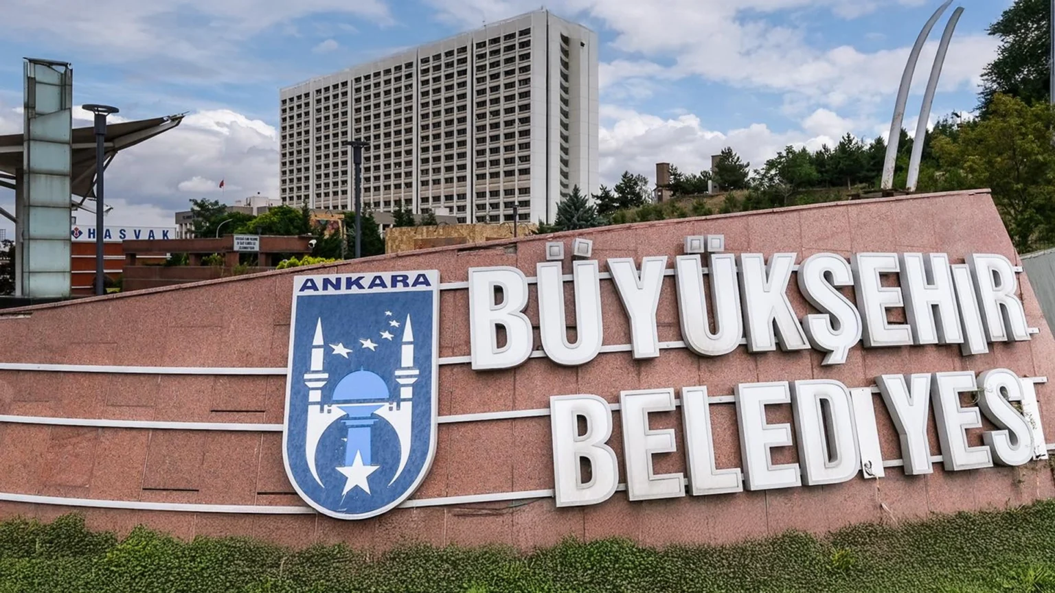 13 detained in wave against opposition-held Ankara municipality