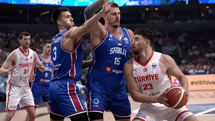 12 Dev Adam Sırbistan’ı devirdi: Sırada İsveç var