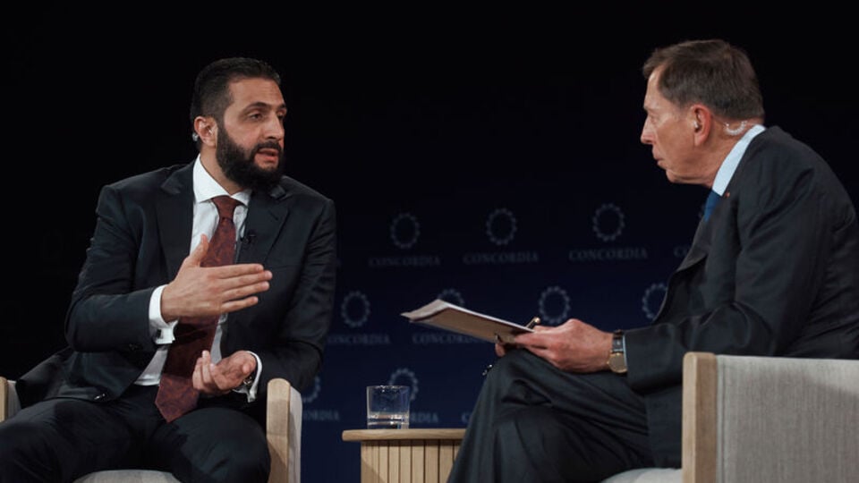 Ahmed eş-Şara ve David Petraeus