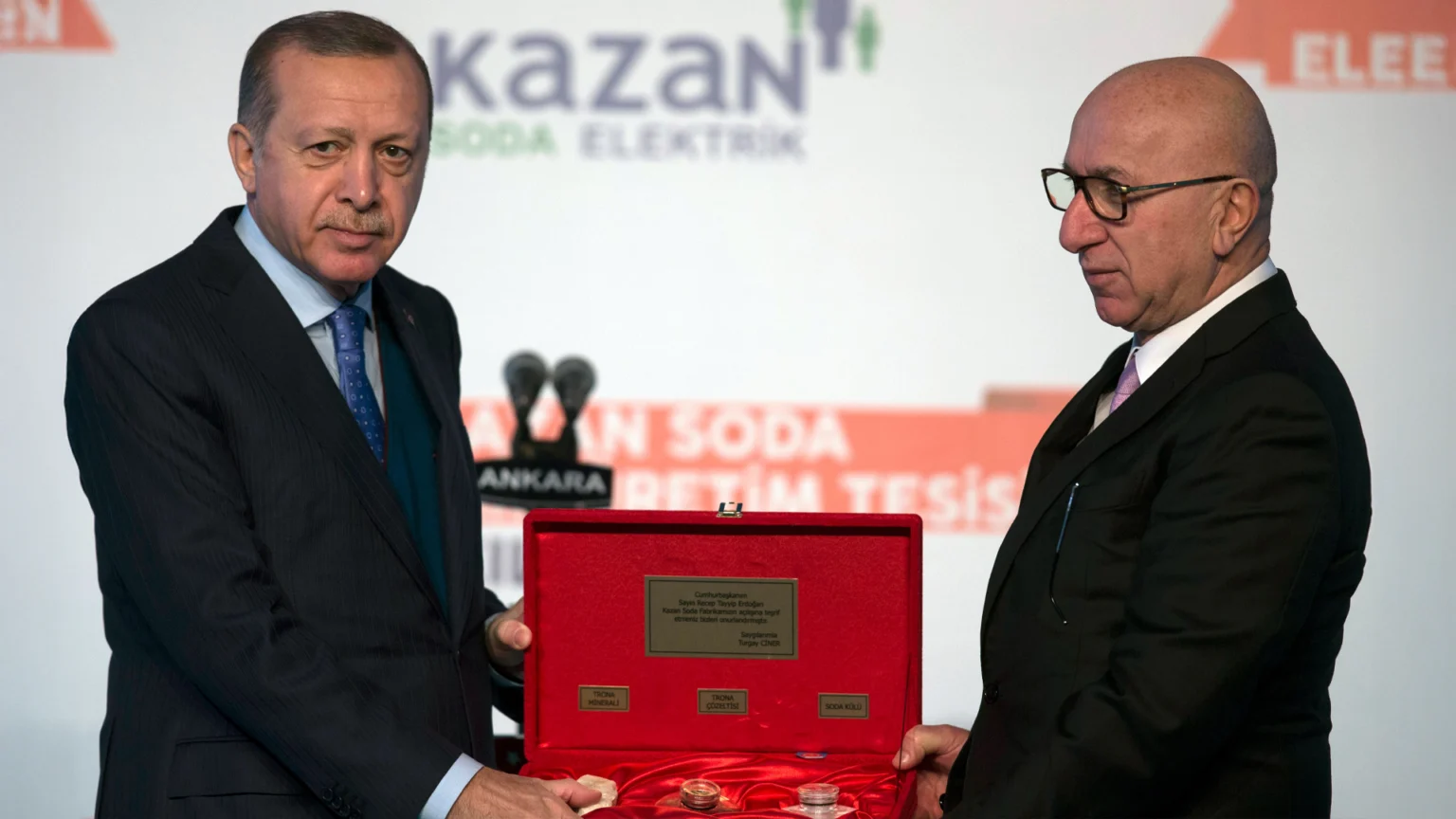 Arrest warrant issued for Turkish millionaire Turgay Ciner_2
