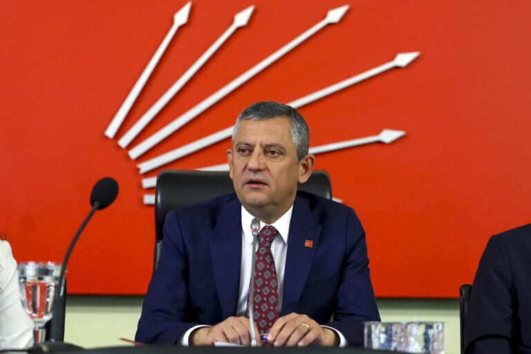 Özgür Özel