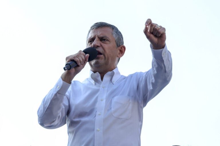 Özgür Özel