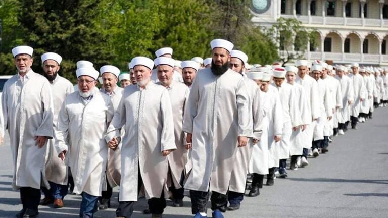 Cemaatlerin ipiyle kuyuya inilir mi