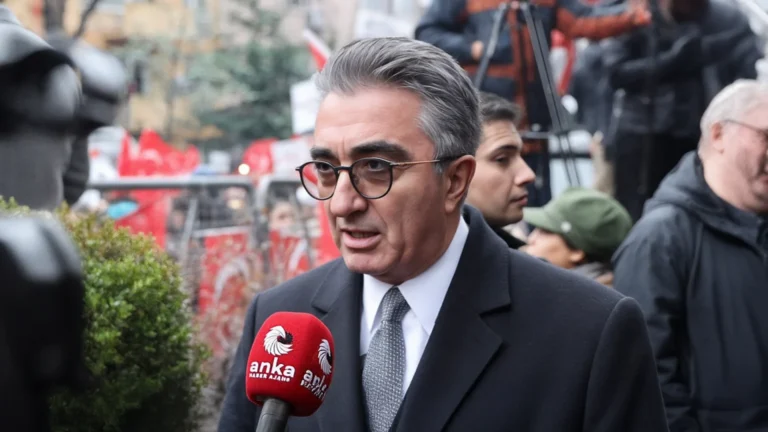 Istanbul opposition mayor detained as corruption probe continues_1