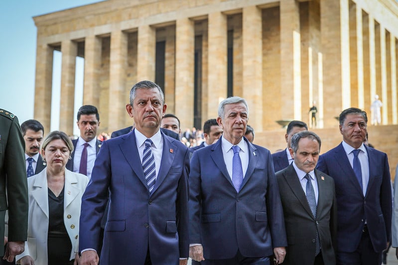 Özgür Özel ve Mansur Yavaş