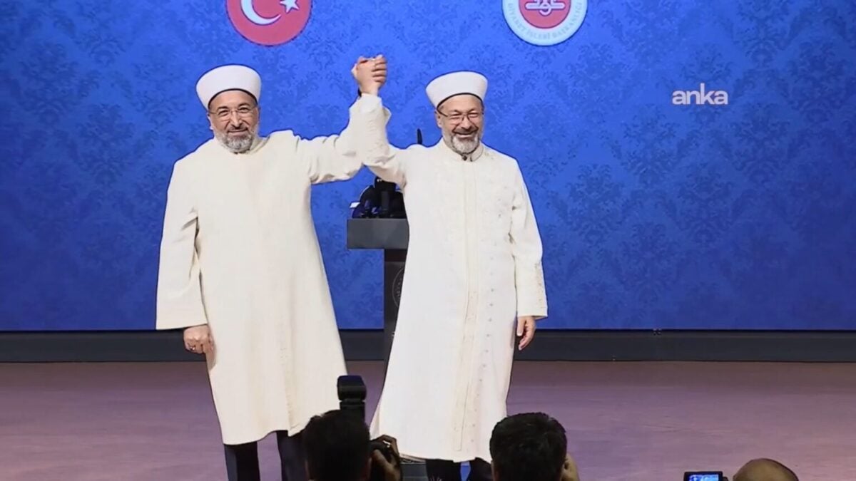 Diyanet İşleri Başkanlığı'nda devir teslim töreni düzenlendi, Safi Arpaguş göreve başladı