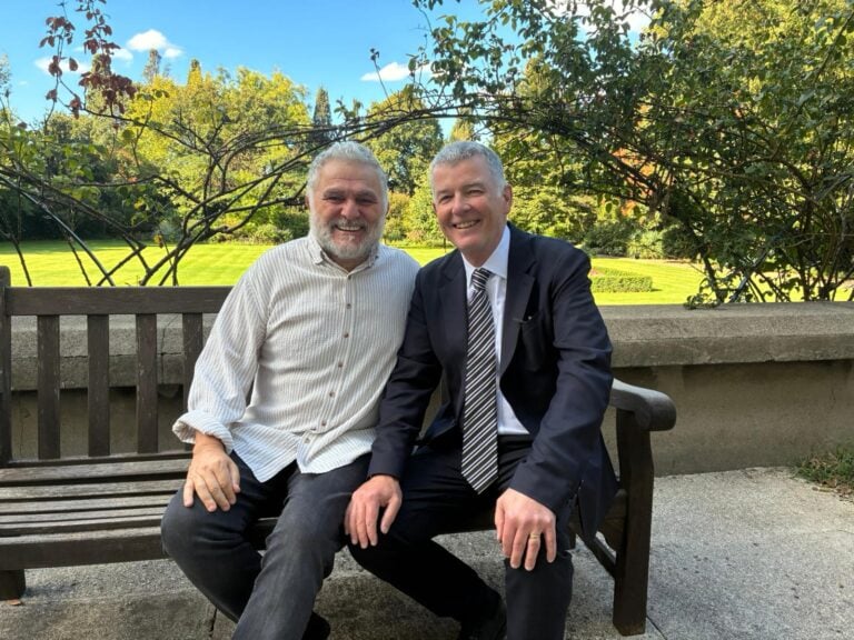 Richard Moore & Ruşen Çakır