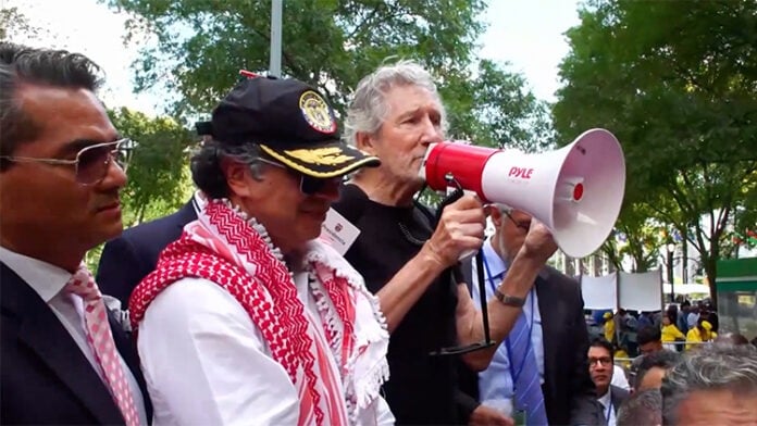 Gustavo Petro ve Roger Waters