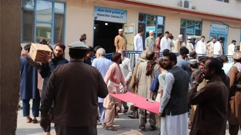 Afganistan'da 6,0 büyüklüğünde deprem: En az 622 kişi öldü