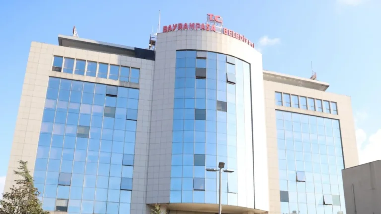 Bayrampaşa Belediyesi'ne ikinci dalga operasyon: 13 gözaltı