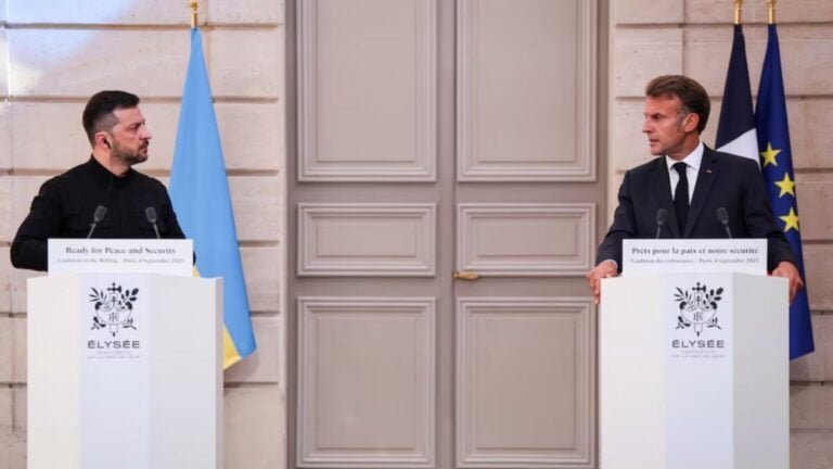 Macron ve Zelenskiy