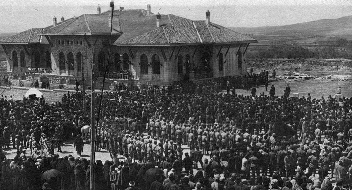 Yener Orkunoğlu yazdı: 250 yıldır neden bocalıyoruz?