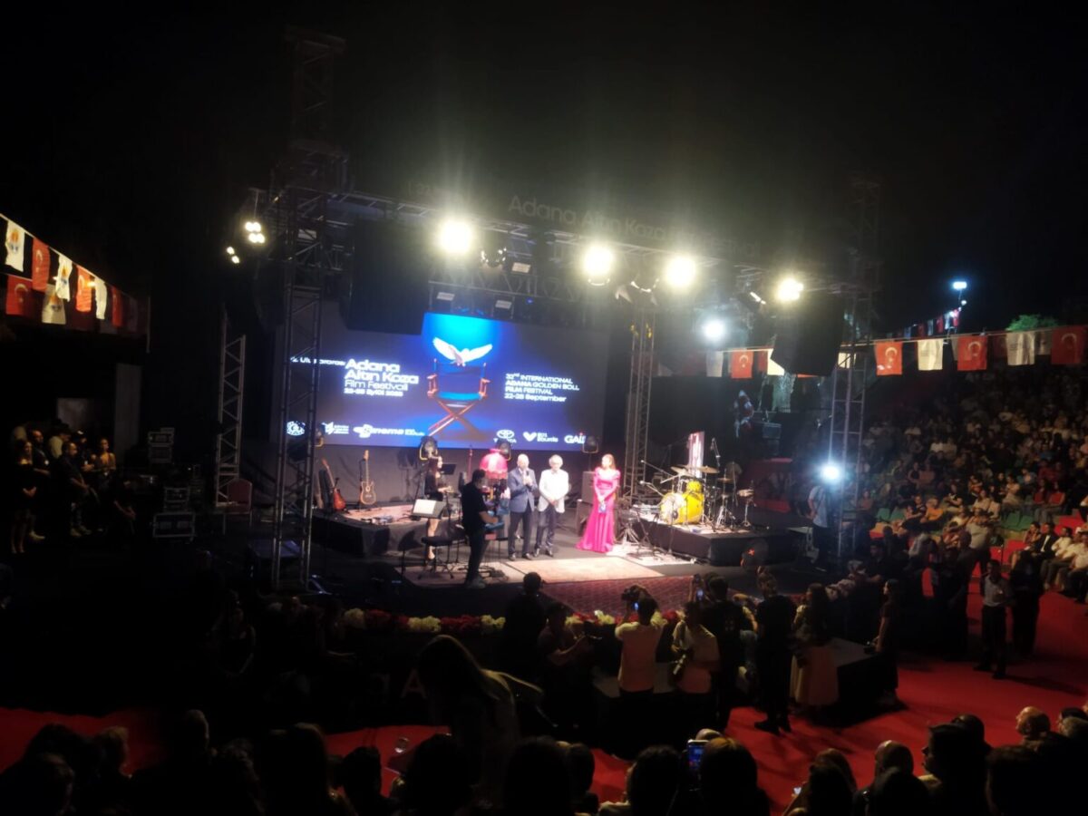 Karalar bağlamayan festival, “kararmayan cevahir”