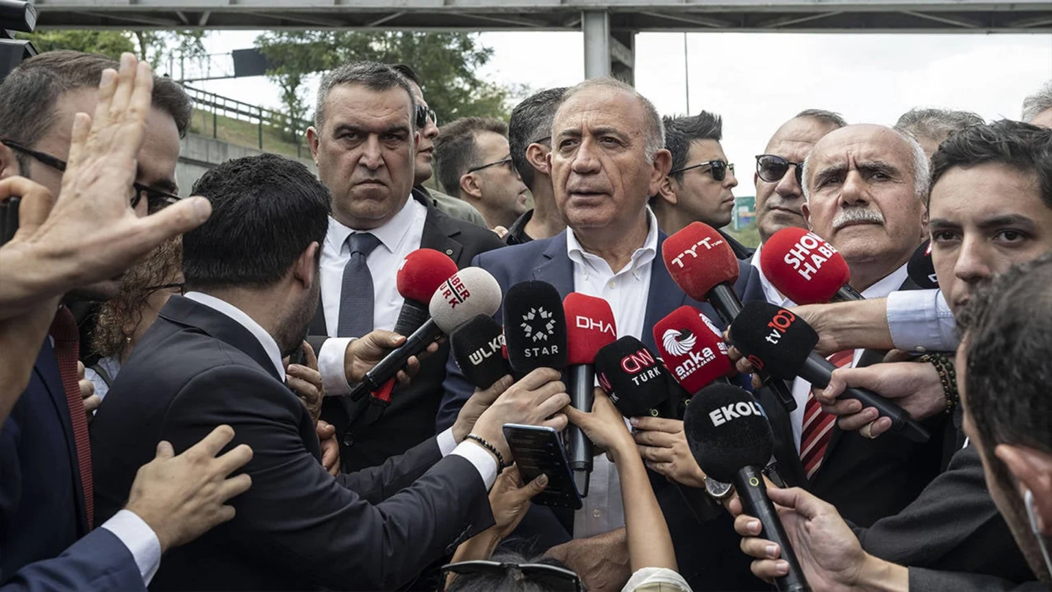 gürsel_tekin