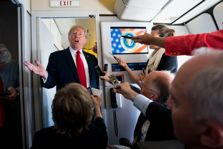 Trump muhalif kanalların lisansını iptal etmek istiyor