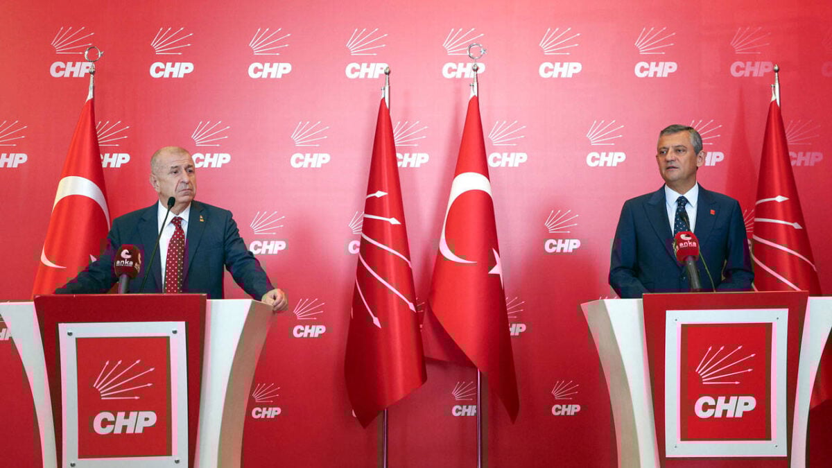 Ümit Özdağ Özgür Özel'i ziyaret etti: "Demokrasi idam sehpasında"
