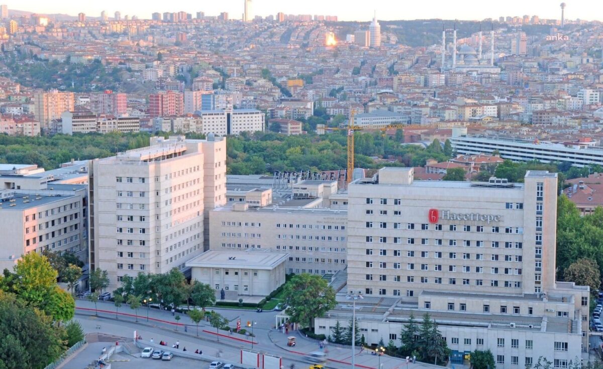 Hacettepe’de öğrenciler yemekhaneye rezervasyonla girecek