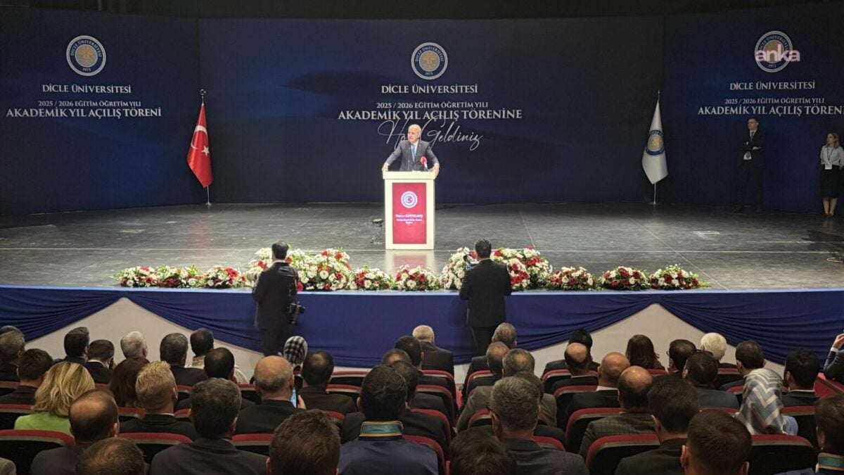 Numan Kurtulmuş Diyarbakır'da: "Bu sefer başaracağız, barış hakim olacak"