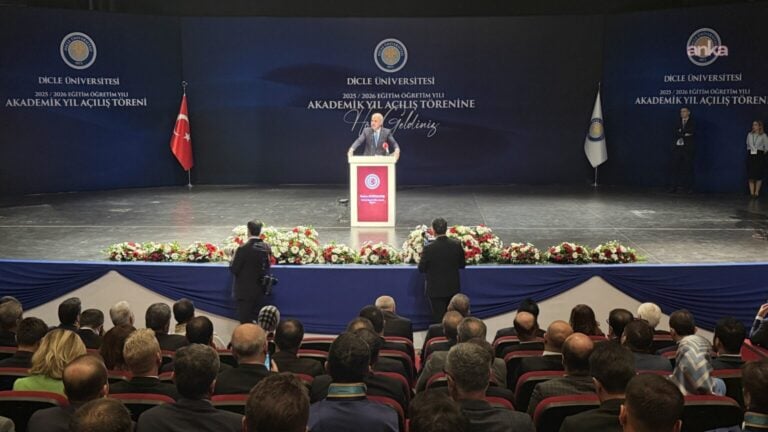 Numan Kurtulmuş Diyarbakır'da: "Bu sefer başaracağız, barış hakim olacak"