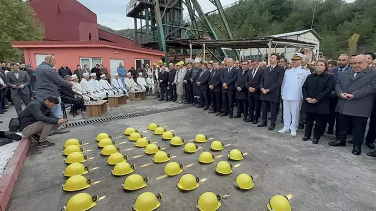 Amasra maden faciasının üçüncü yıldönümü: 43 madenci anıldı