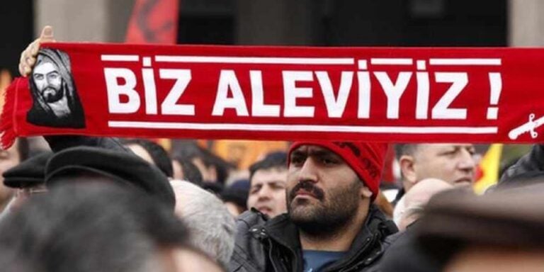 Aleviler Bahçeli'den Alevi açılımı