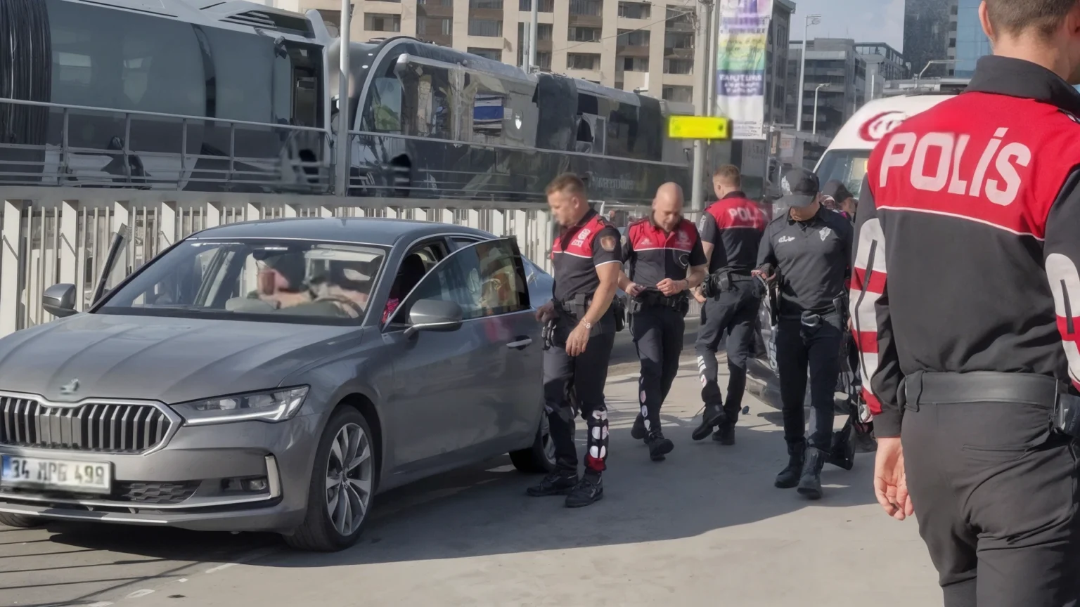Attorney for murdered ultranationalist leader killed in drive-by shooting_2