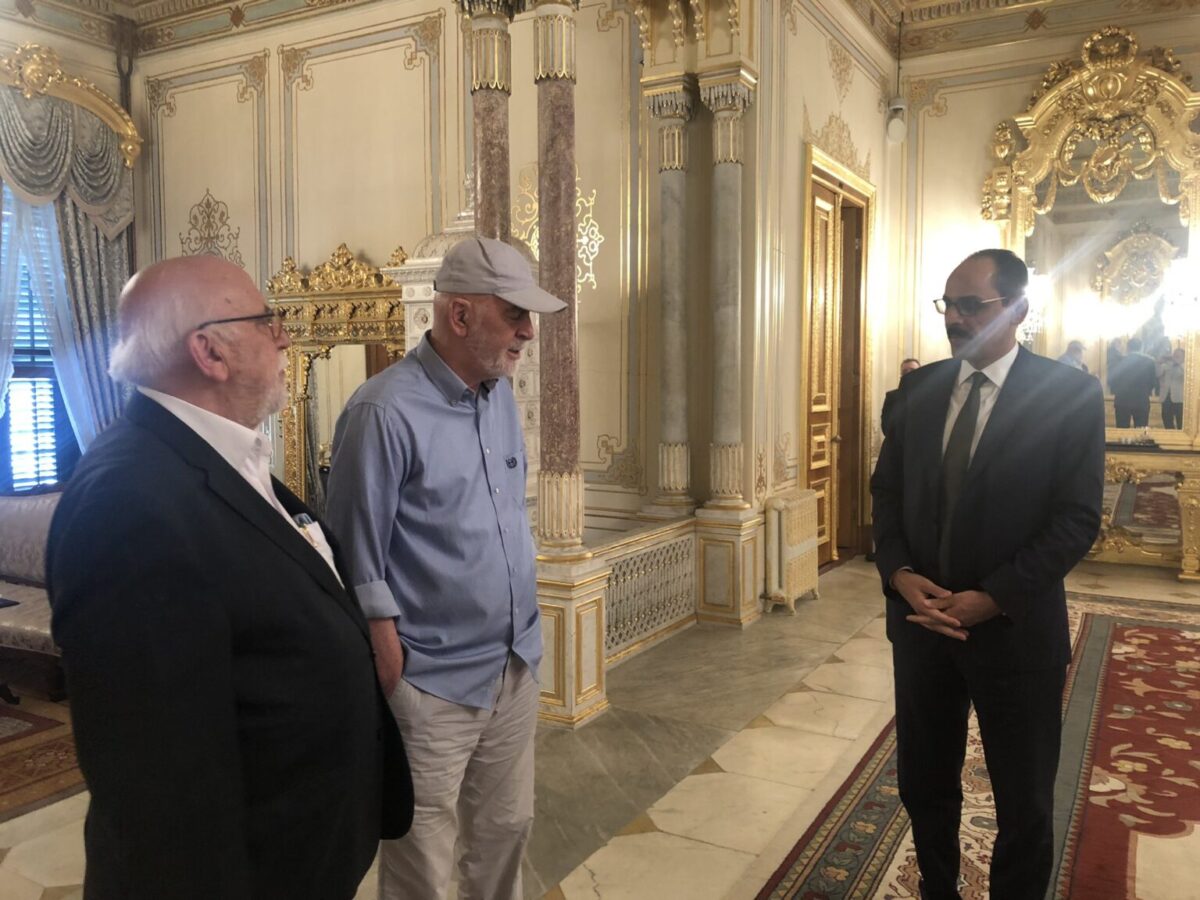 Yusuf Tunçbilek yazdı: Mandalinalar arasında İslamcı aydın sessizliği