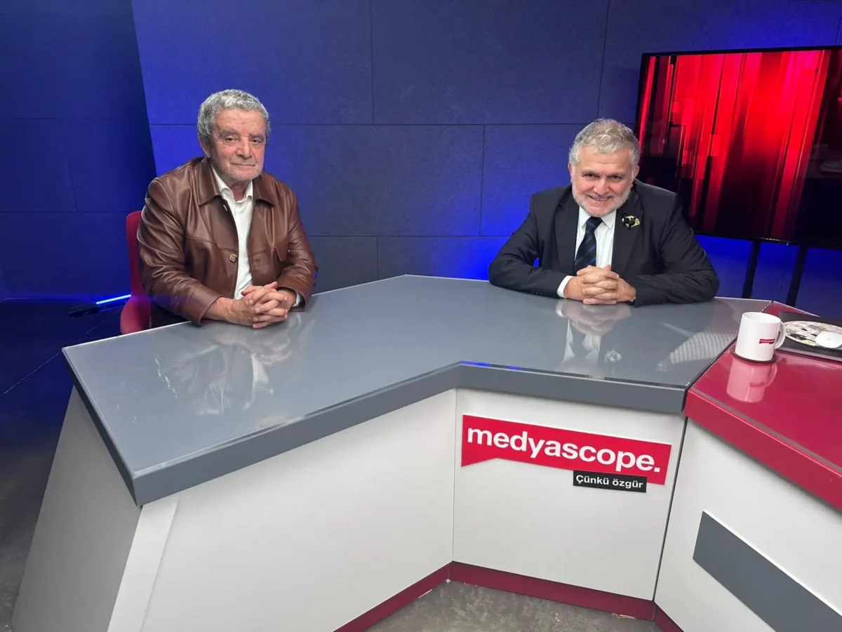 Sürecin birinci yılı üzerine Mümtaz'er Türköne ile söyleşi: "Türkiye'ye demokrasiyi Kürtler getirecek"
